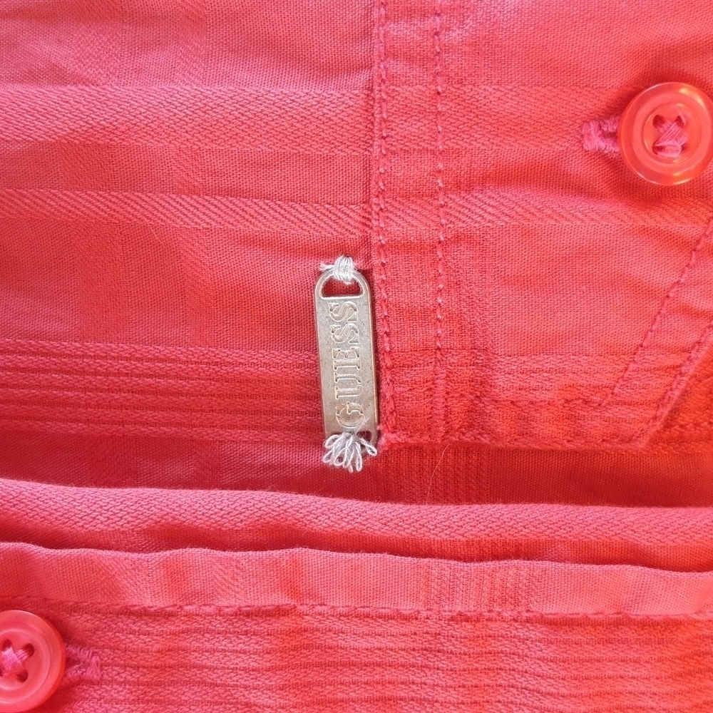GUESS Button down 235 - Picture 2 of 5